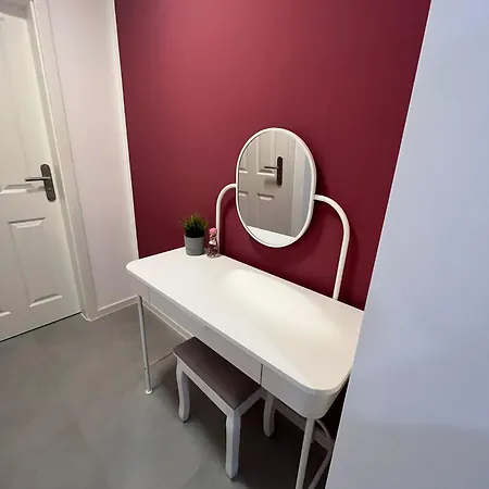 Hostal Hub 21 *